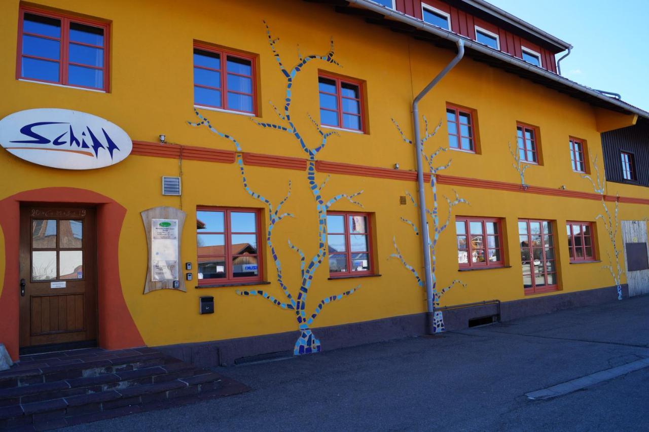 Schiff - Hostel *