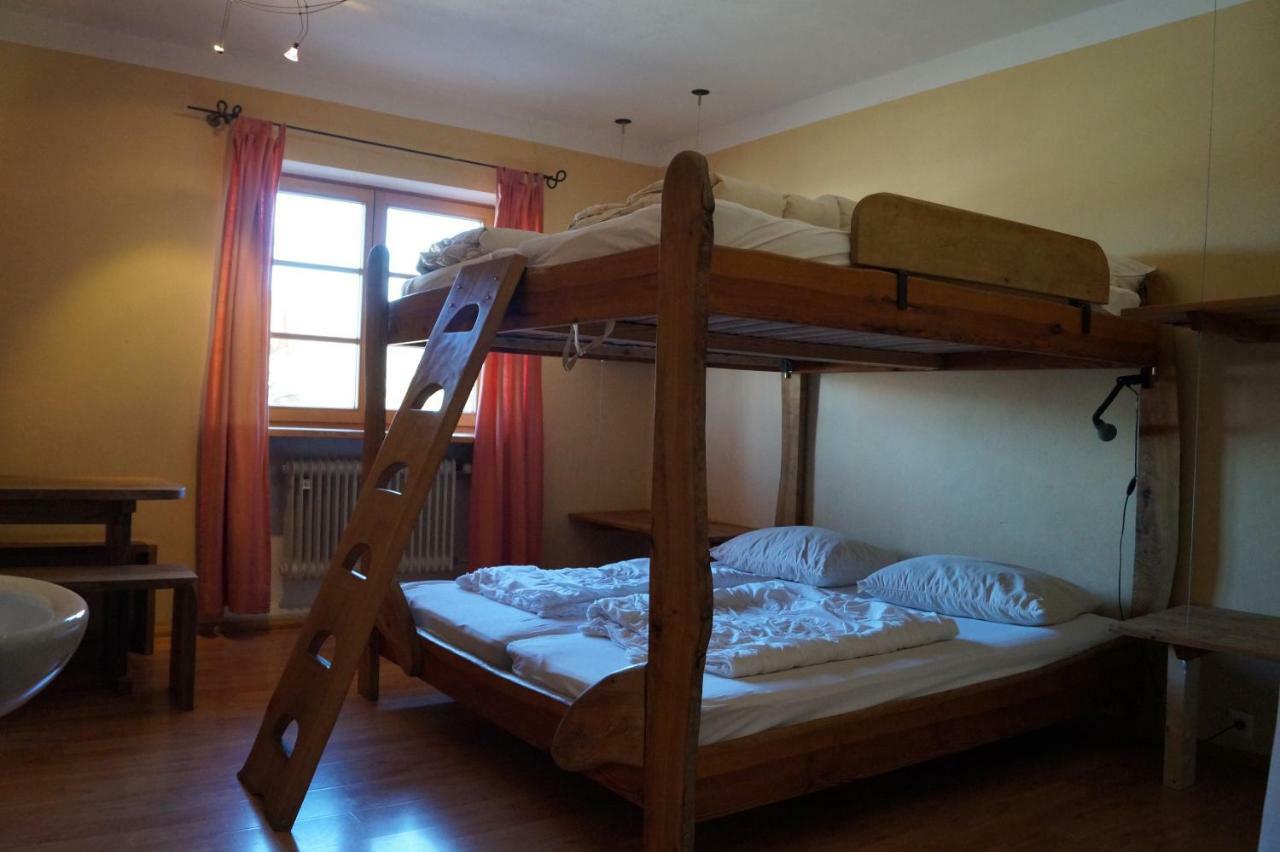 Hostel Schiff - Bihlerdorf