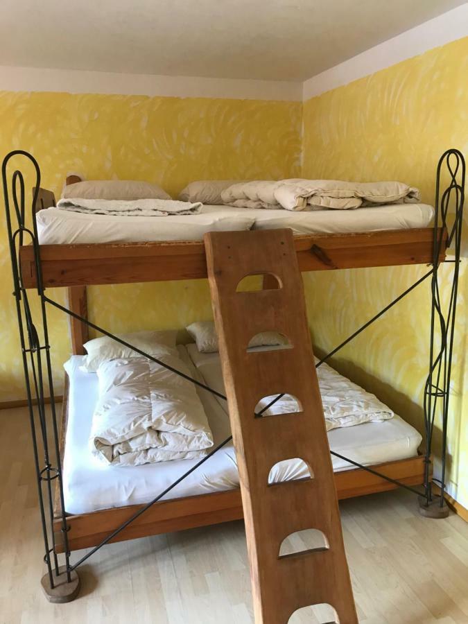 Hostel Schiff - *