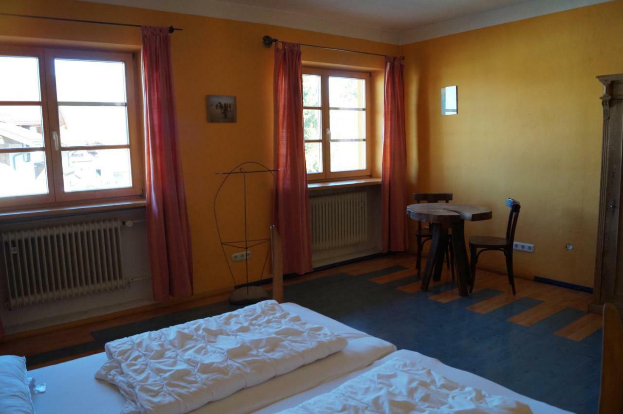Schiff - Hostel Bihlerdorf